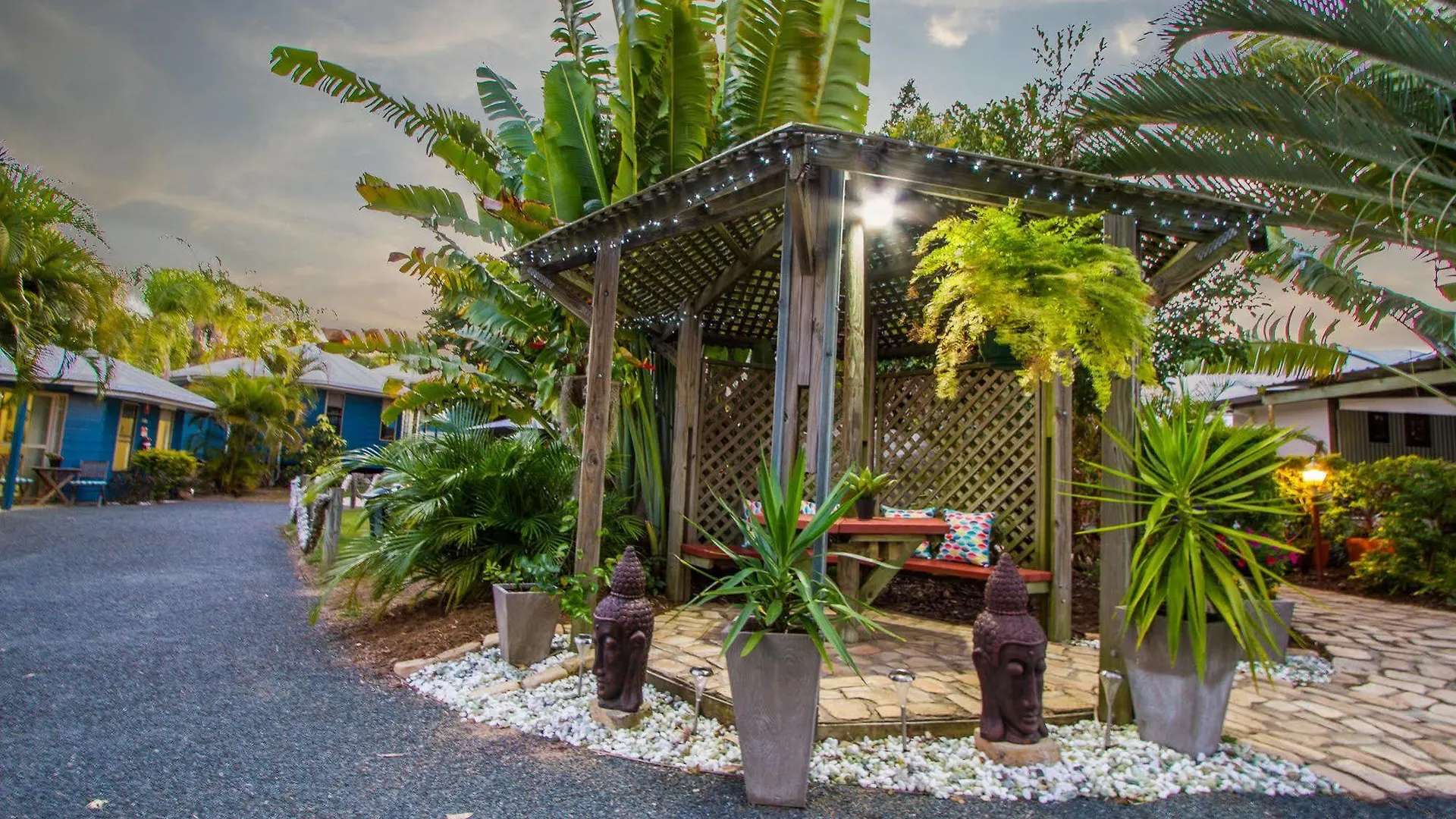 Boyne Island Motel And Villas