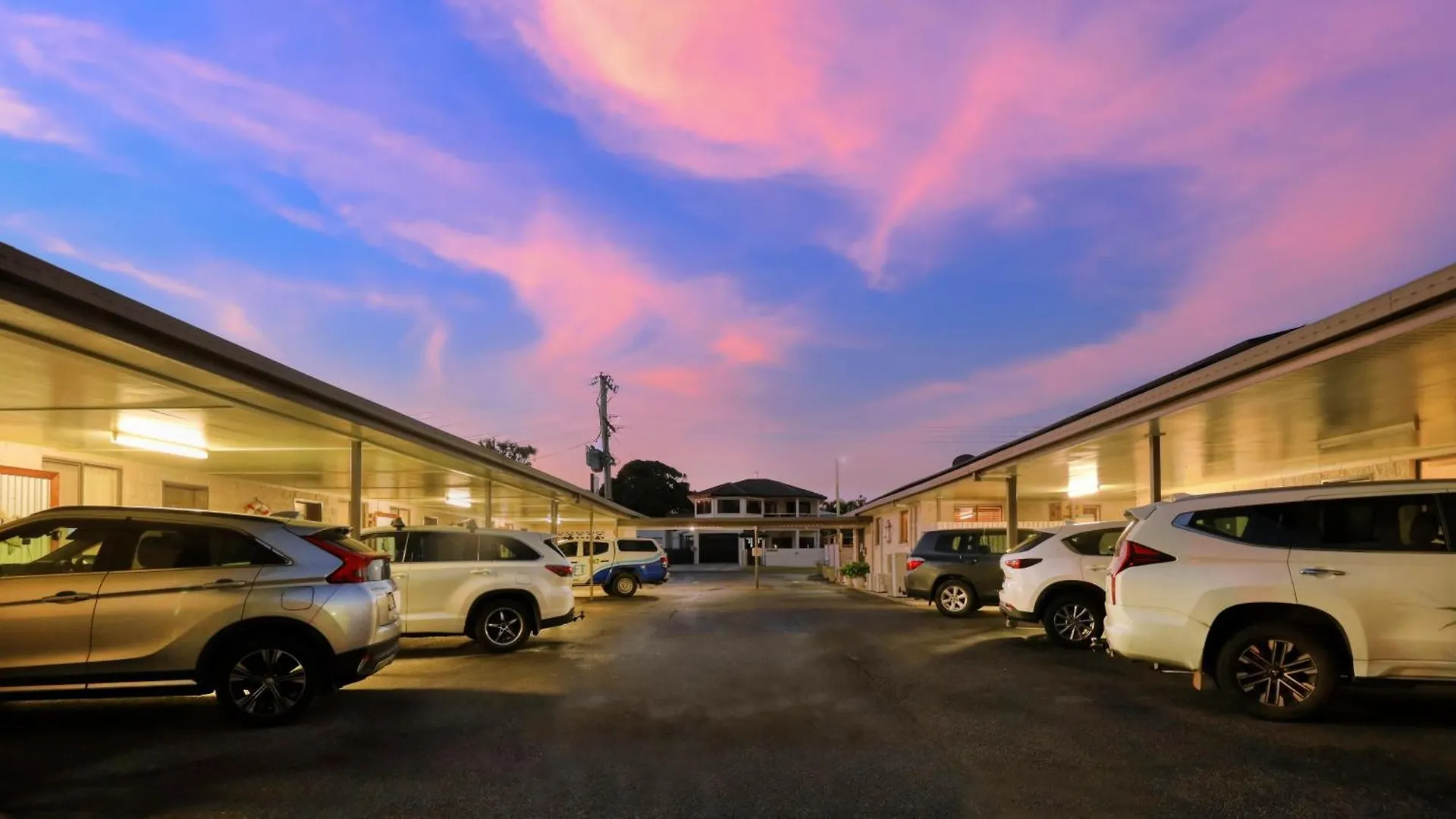 Boyne Island Motel And Villas